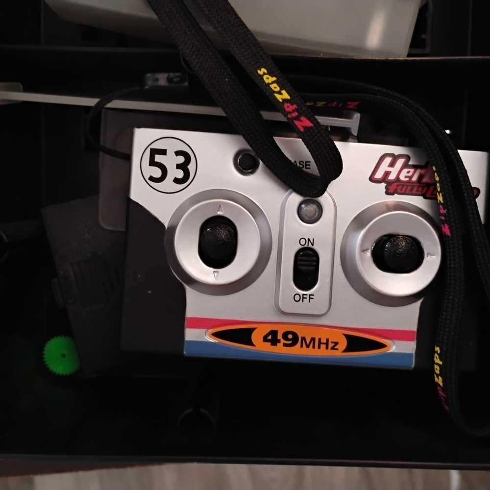 Zip Zaps Lot, Monster Truck, Herbie Fully Loaded VW, controllers , case, access. - Picture 6 of 8